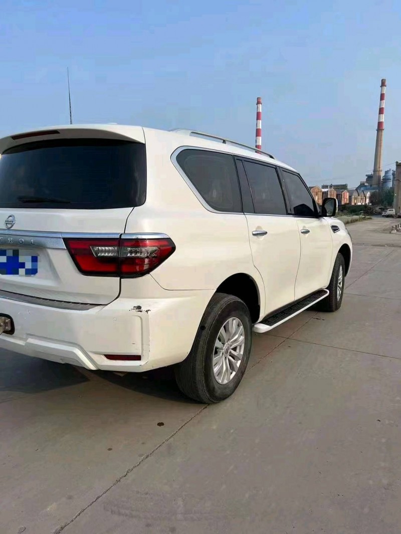 东营18年日产途乐4