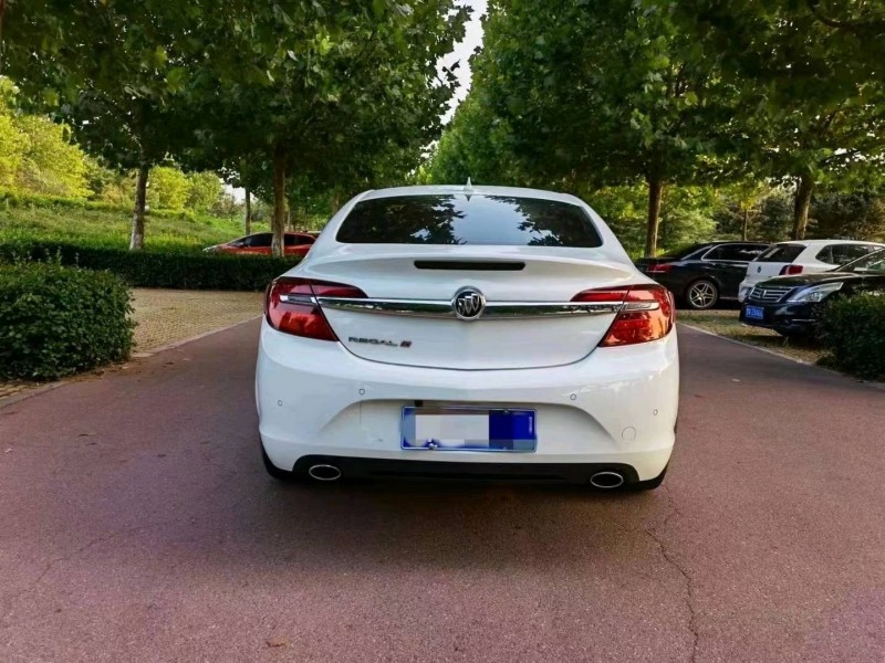 枣庄15年别克君威8