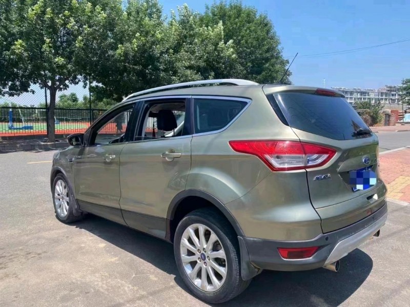 东营13年福特翼虎3