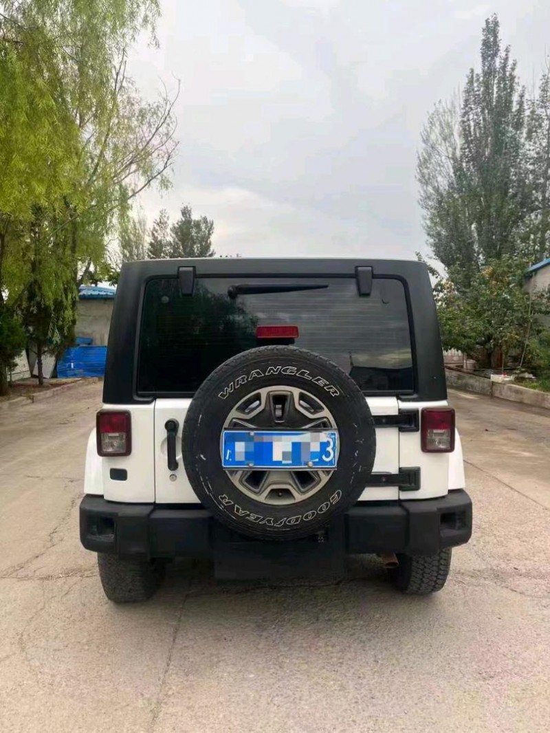 邢臺18年Jeep牧馬人7
