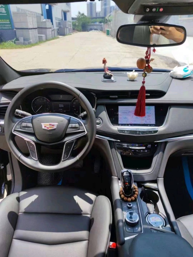 北京21年凯迪拉克XT57