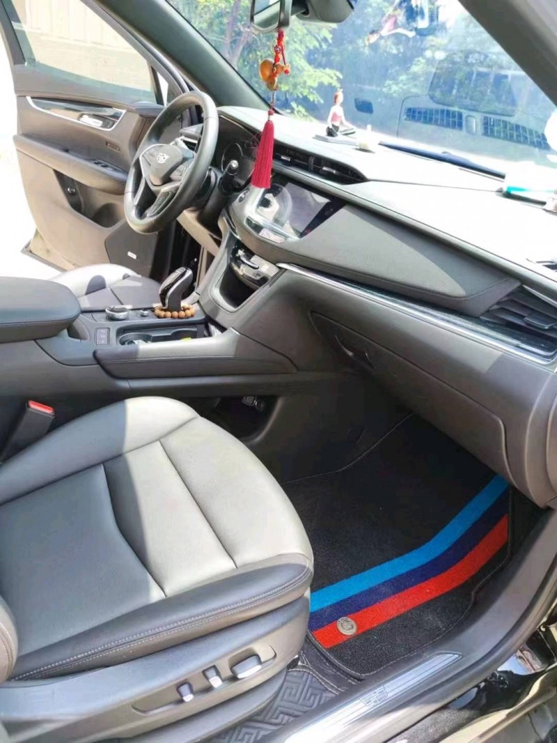 北京21年凯迪拉克XT58