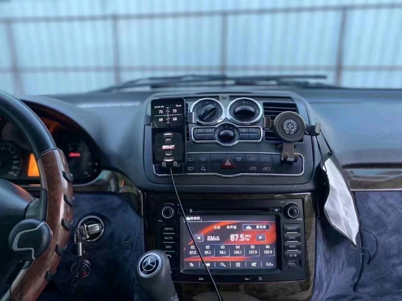 中山13年奔驰威霆5