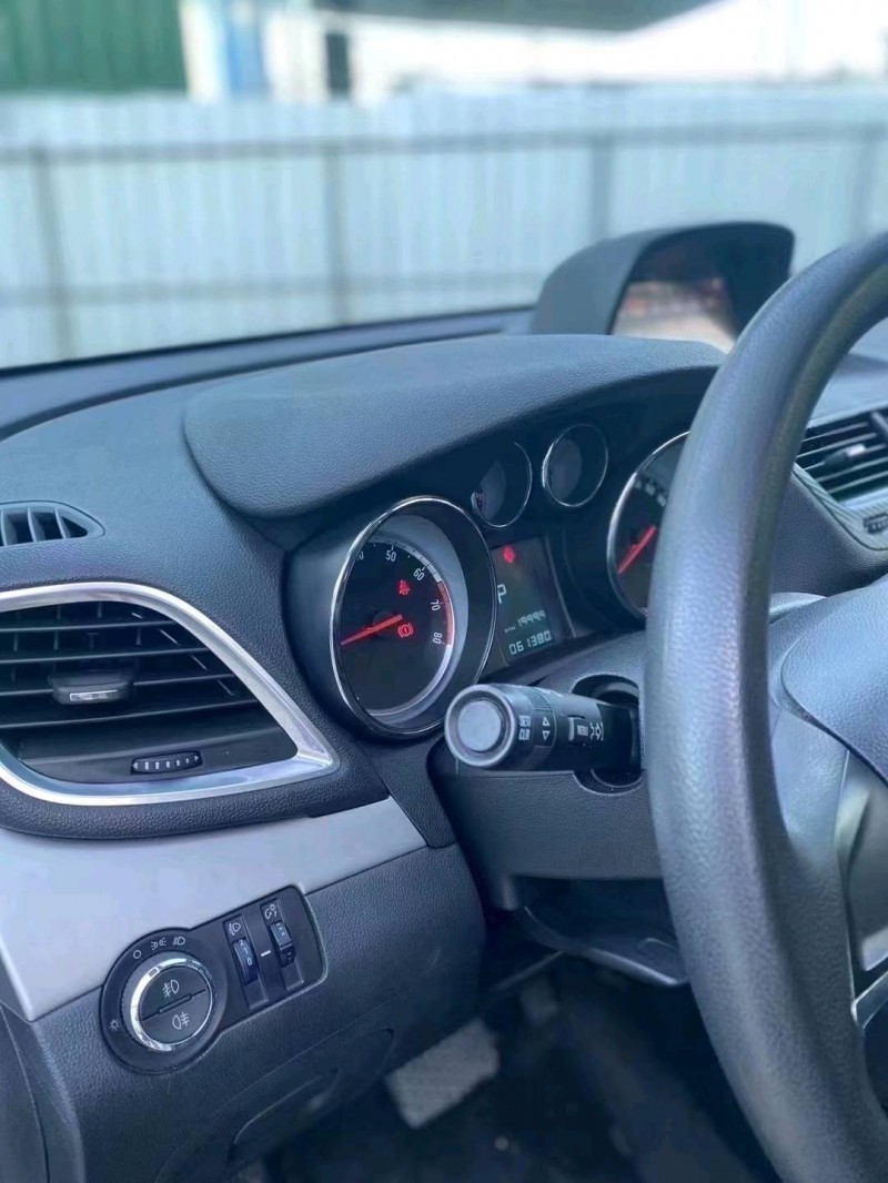 中山14年别克昂科拉5