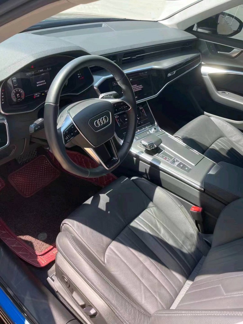 北京21年奥迪A6L8