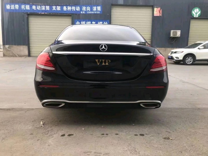 北京18年奔驰E8