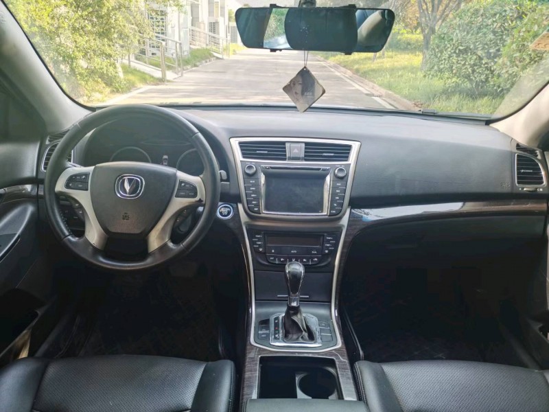 徐州15年长安汽车睿驰CC4