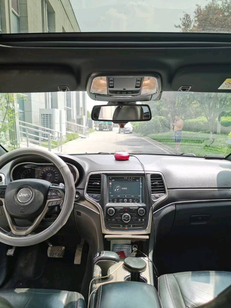 徐州14年Jeep大切諾基4