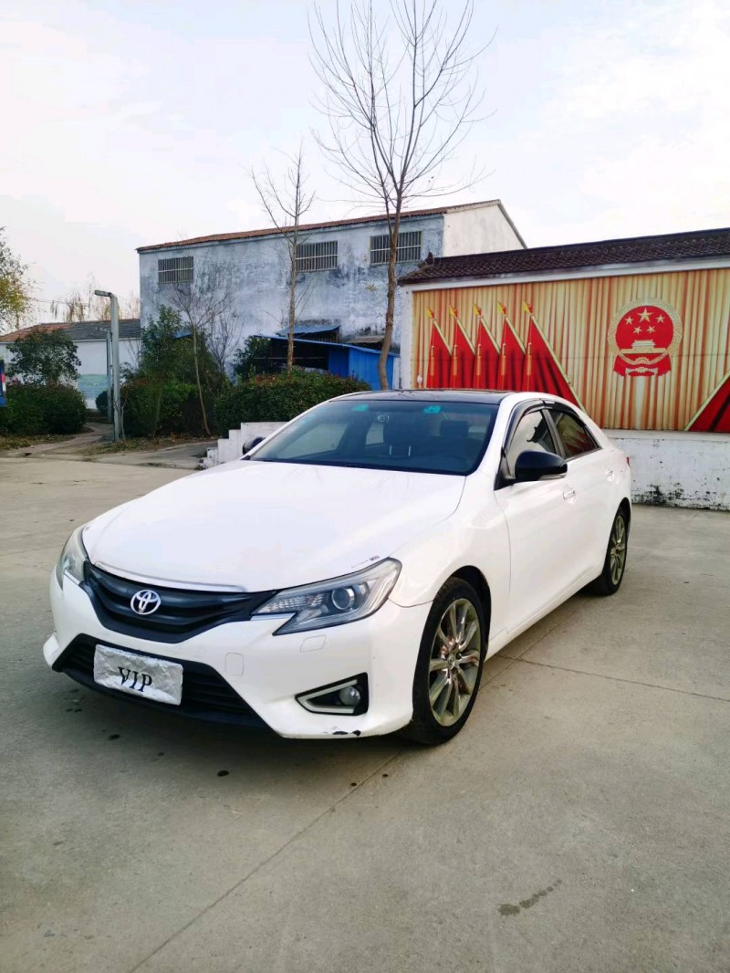 徐州14年丰田锐志7