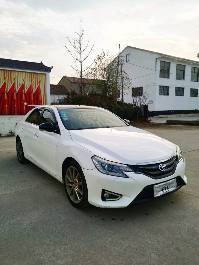 徐州14年丰田锐志6