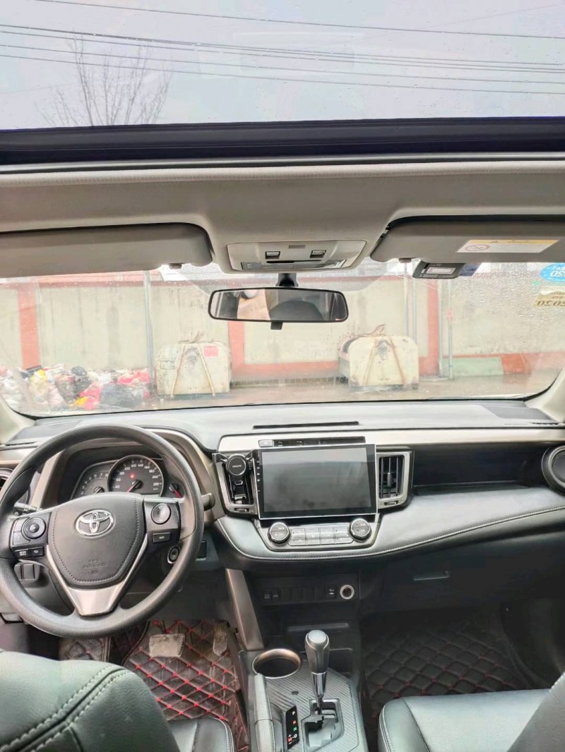徐州16年丰田RAV4荣放6