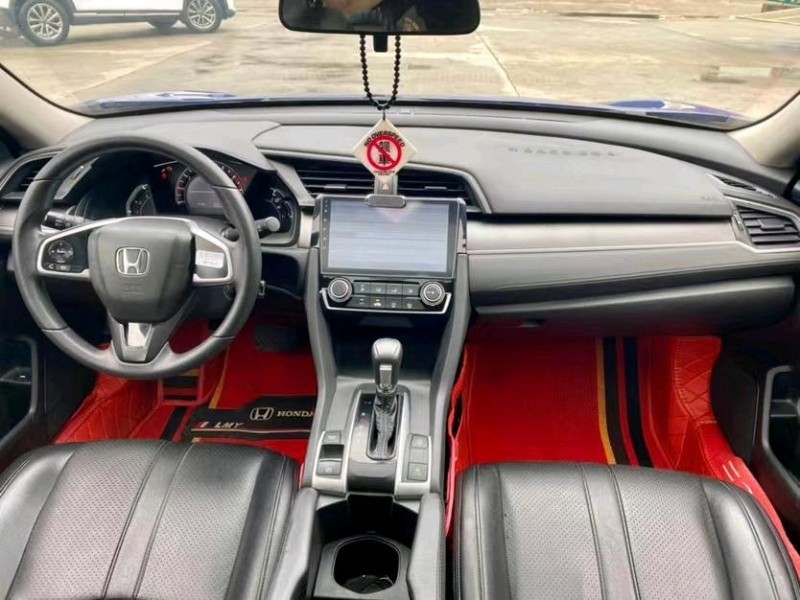 东莞17年本田思域6