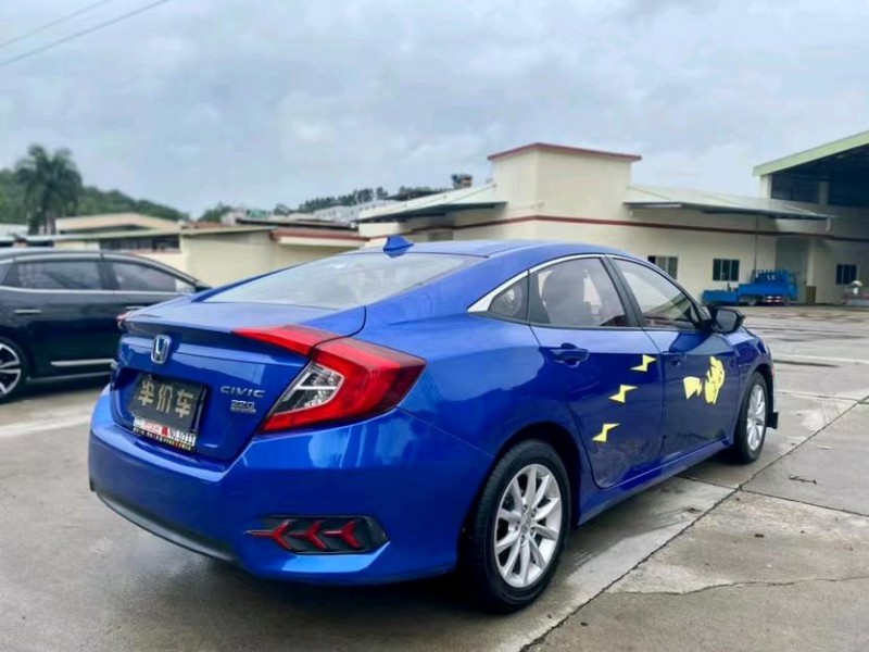 东莞17年本田思域8