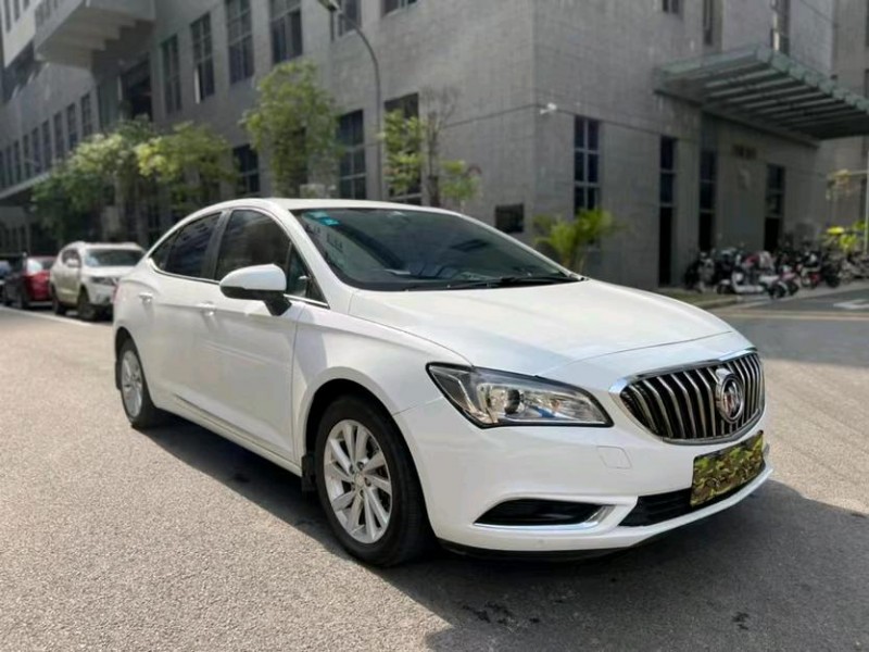 武汉17年别克威朗3