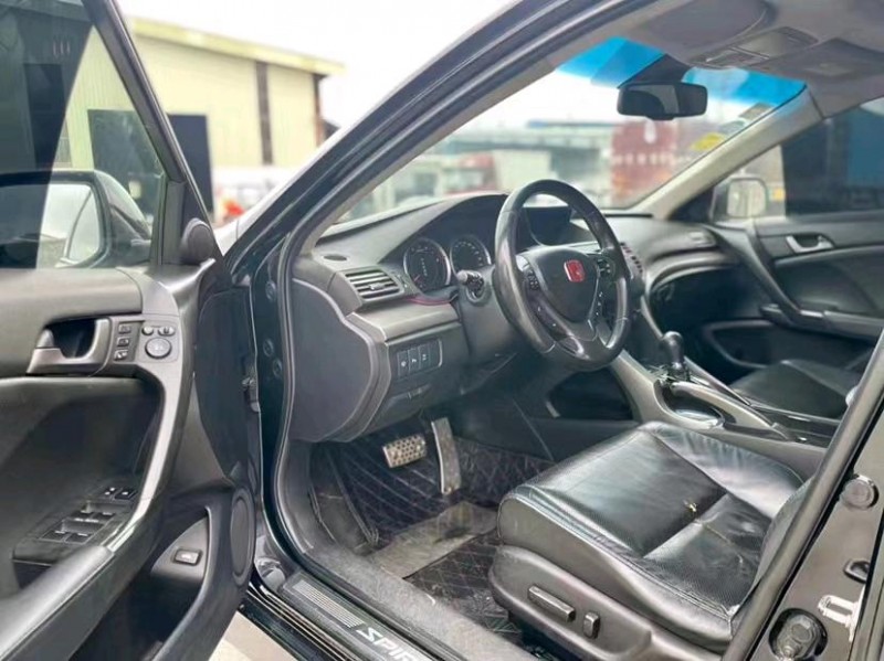 东莞10年本田思铂睿4