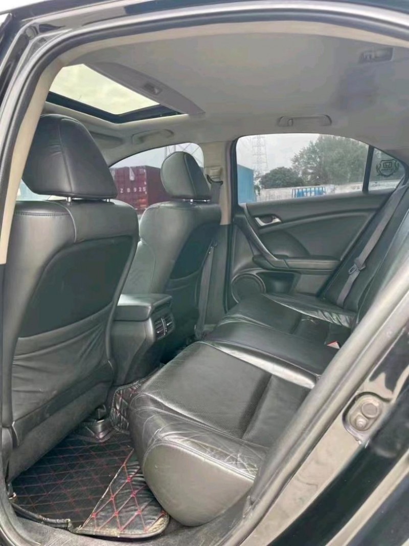 东莞10年本田思铂睿6