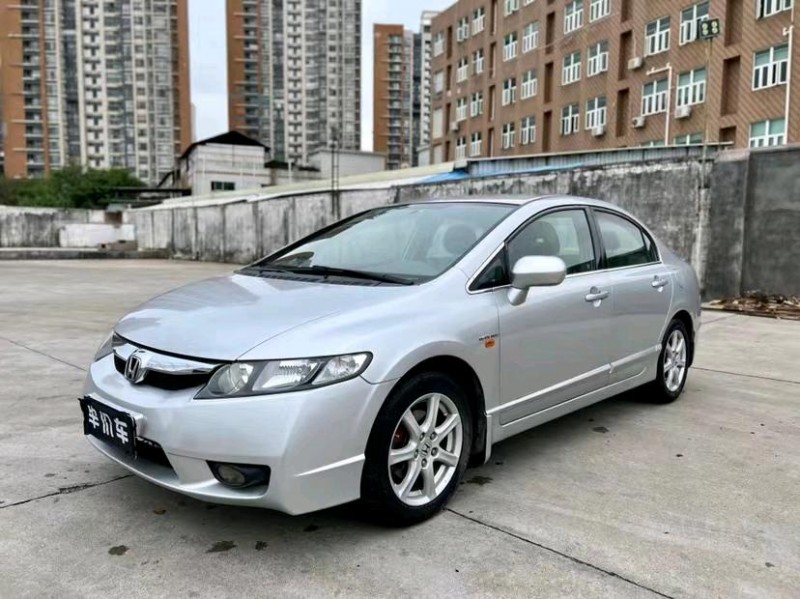 东莞10年本田思域2