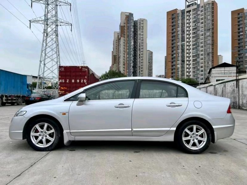 东莞10年本田思域7