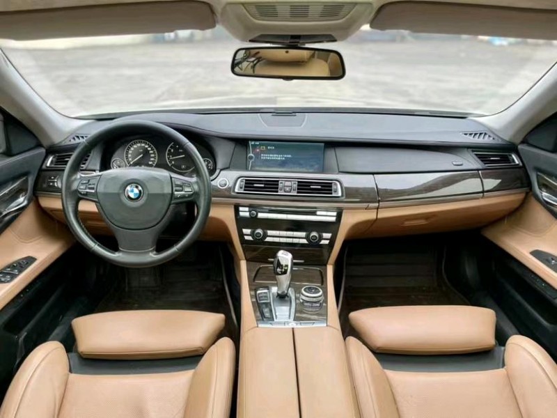 东莞12年宝马7系5