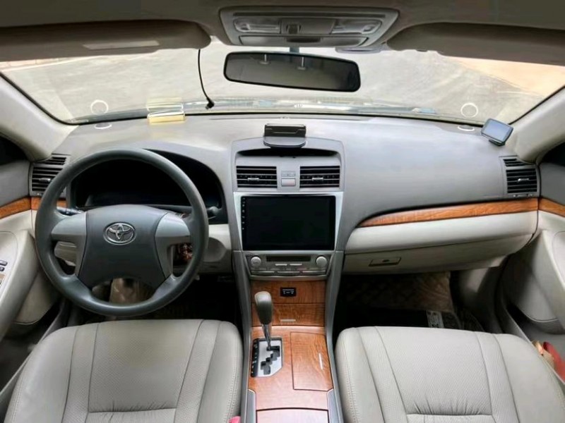 东莞13年丰田凯美瑞5