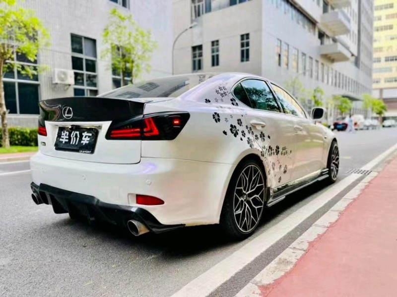 东莞06年雷克萨斯IS7