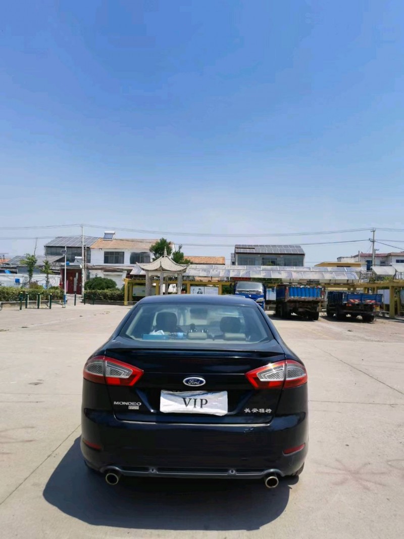 徐州13年福特蒙迪欧9