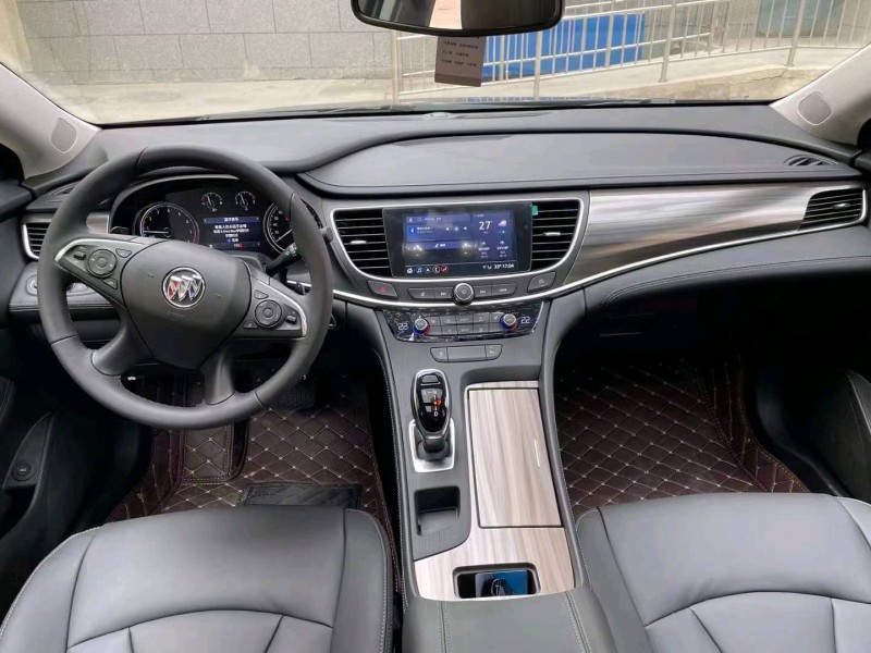 邢台22年别克君越5