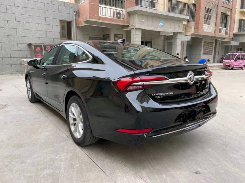 邢台22年别克君越9