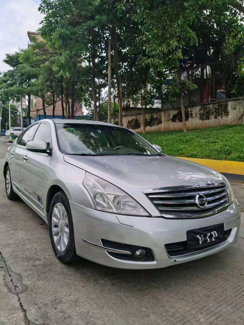 东莞10年日产天籁6