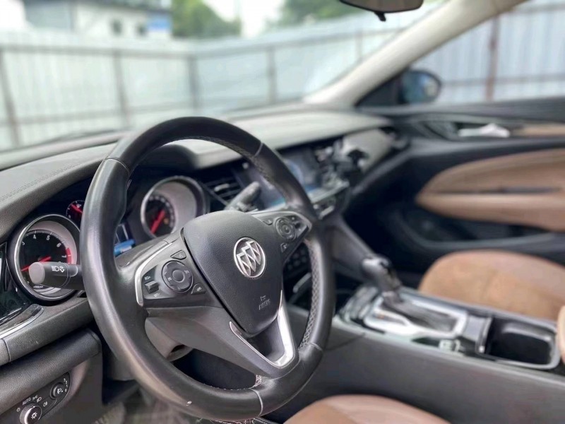 广州20年别克君威5