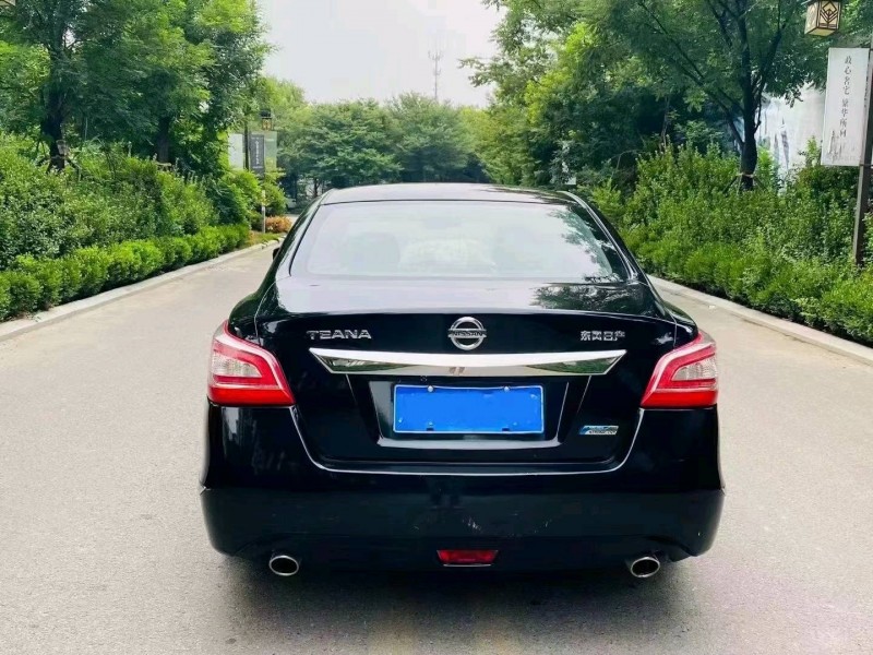 东营14年日产天籁2