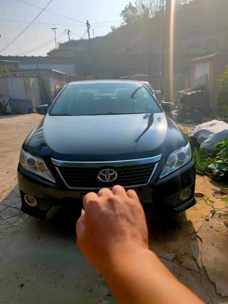 北京14年丰田凯美瑞1