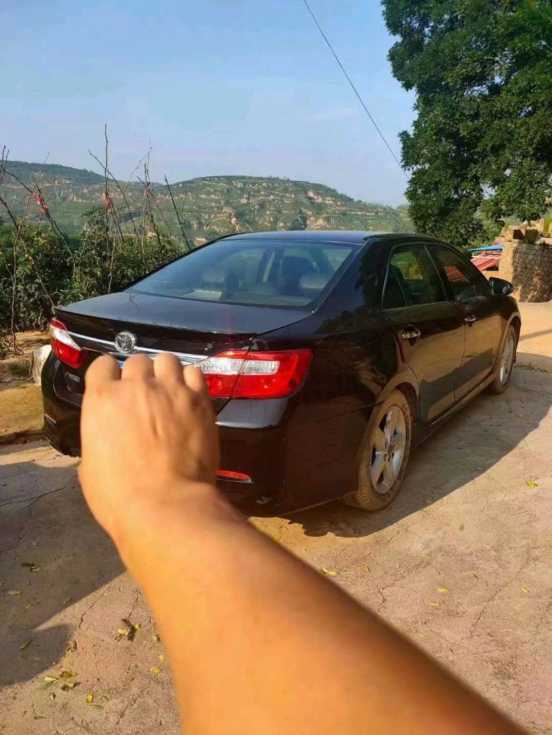 北京14年丰田凯美瑞7