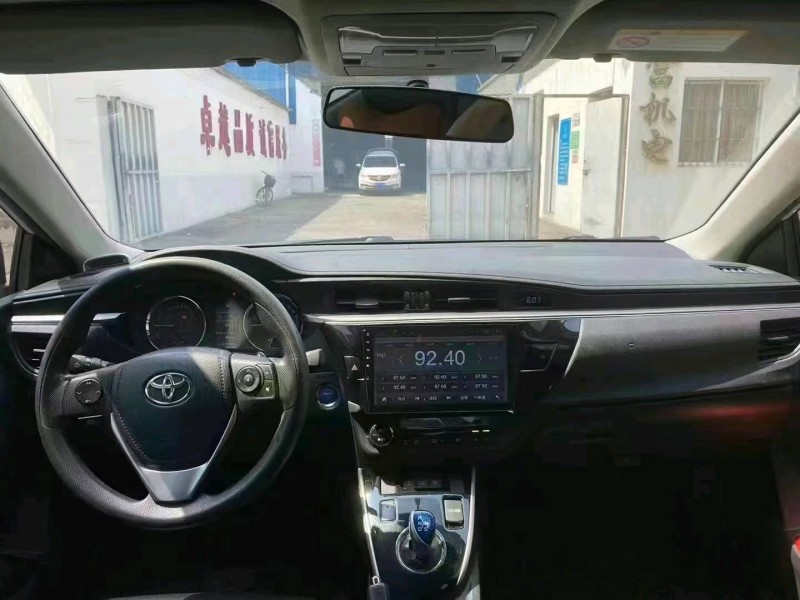佛山16年丰田雷凌8