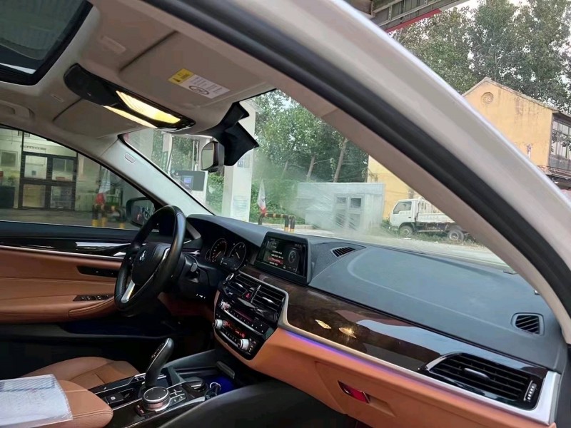 北京18年宝马5系5