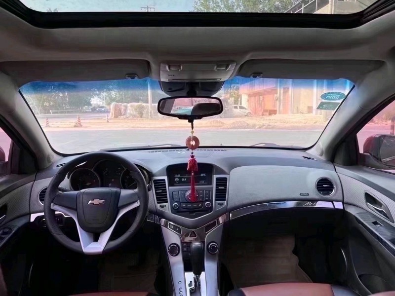 北京13年雪佛兰科鲁兹8