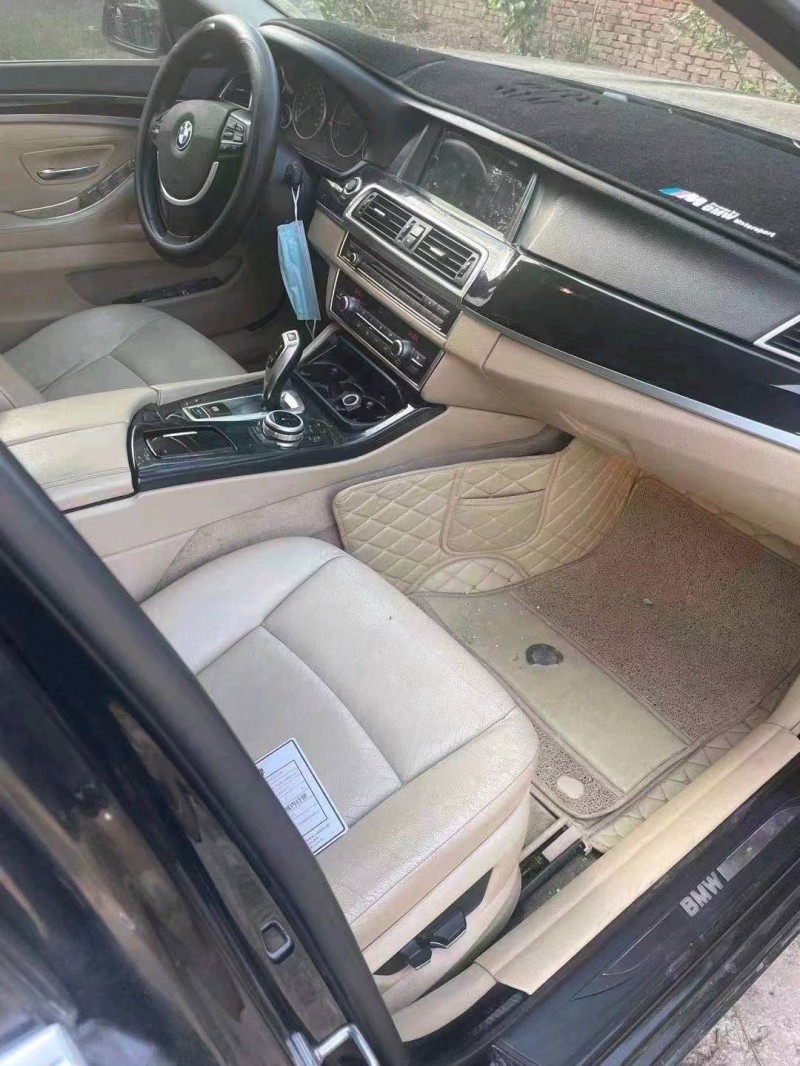 北京11年宝马5系3