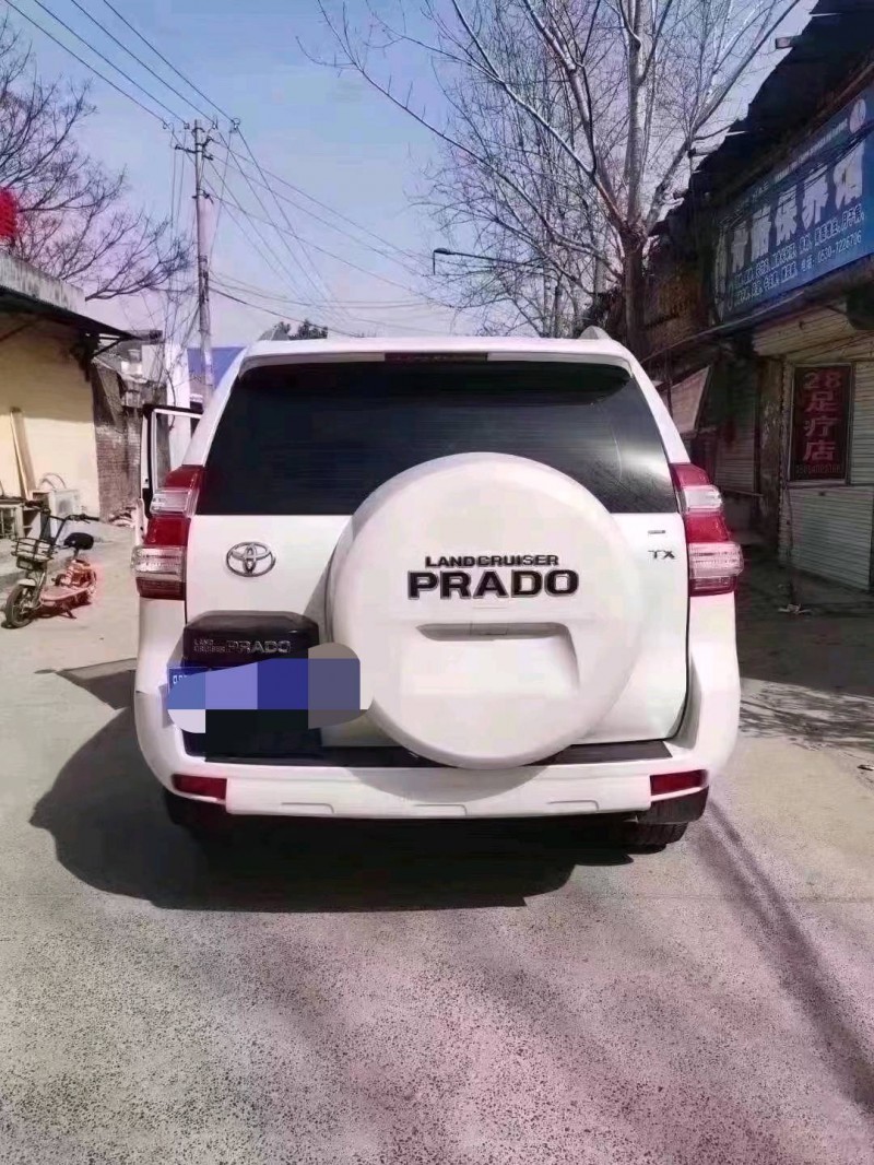 北京17年丰田普拉多6