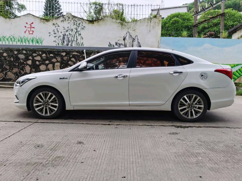 东莞17年现代名图4