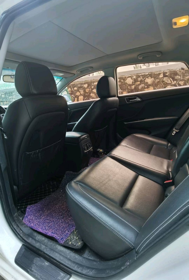 东莞17年现代名图7