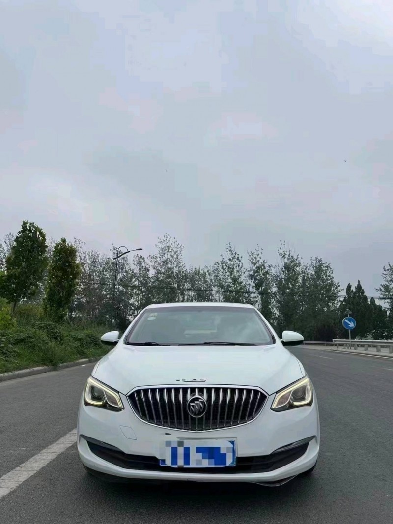 北京15年别克英朗1