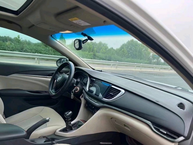 北京15年别克英朗5