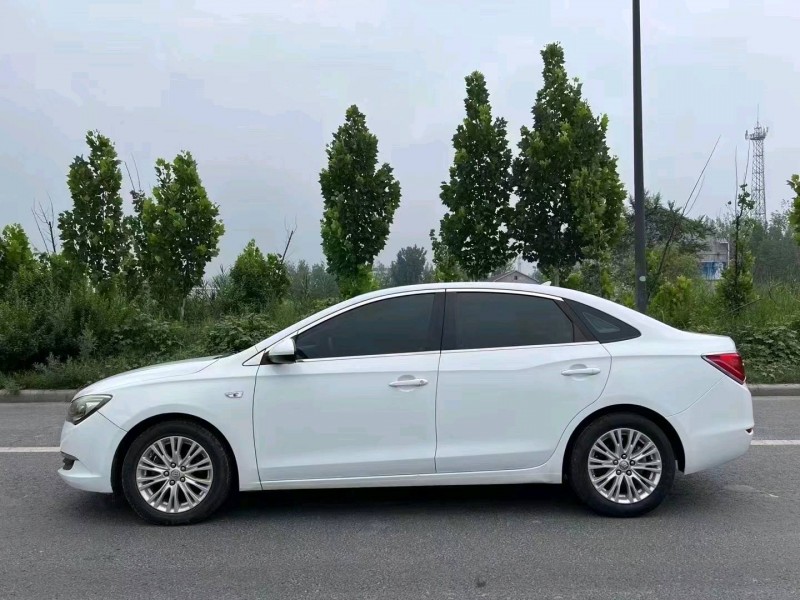 北京15年别克英朗7