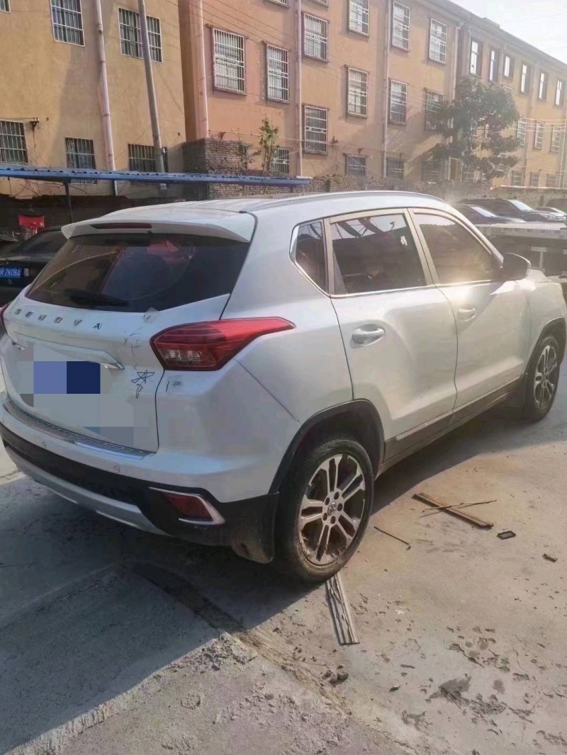 北京18年北汽绅宝X354