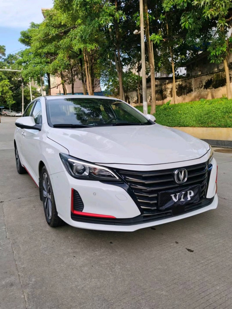 东莞21年长安汽车睿驰CC2