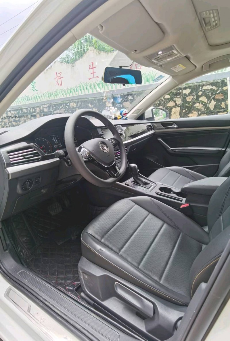 东莞20年大众朗逸6