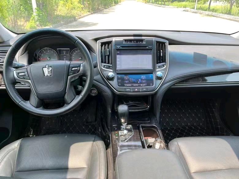 盐城16年丰田皇冠6