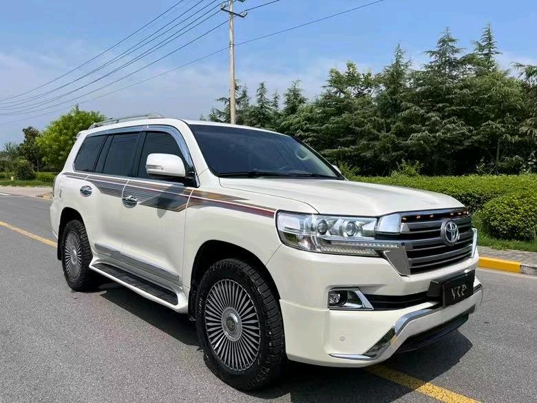 盐城17年丰田兰德酷路泽8