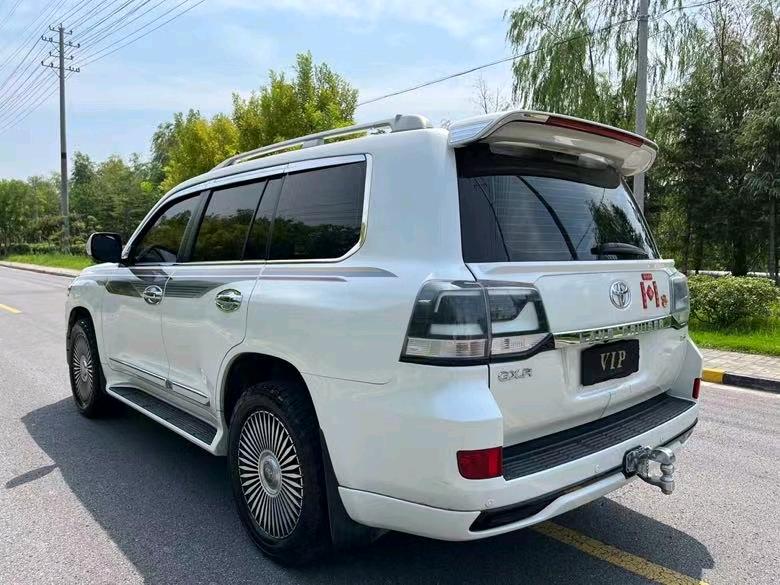 盐城17年丰田兰德酷路泽1