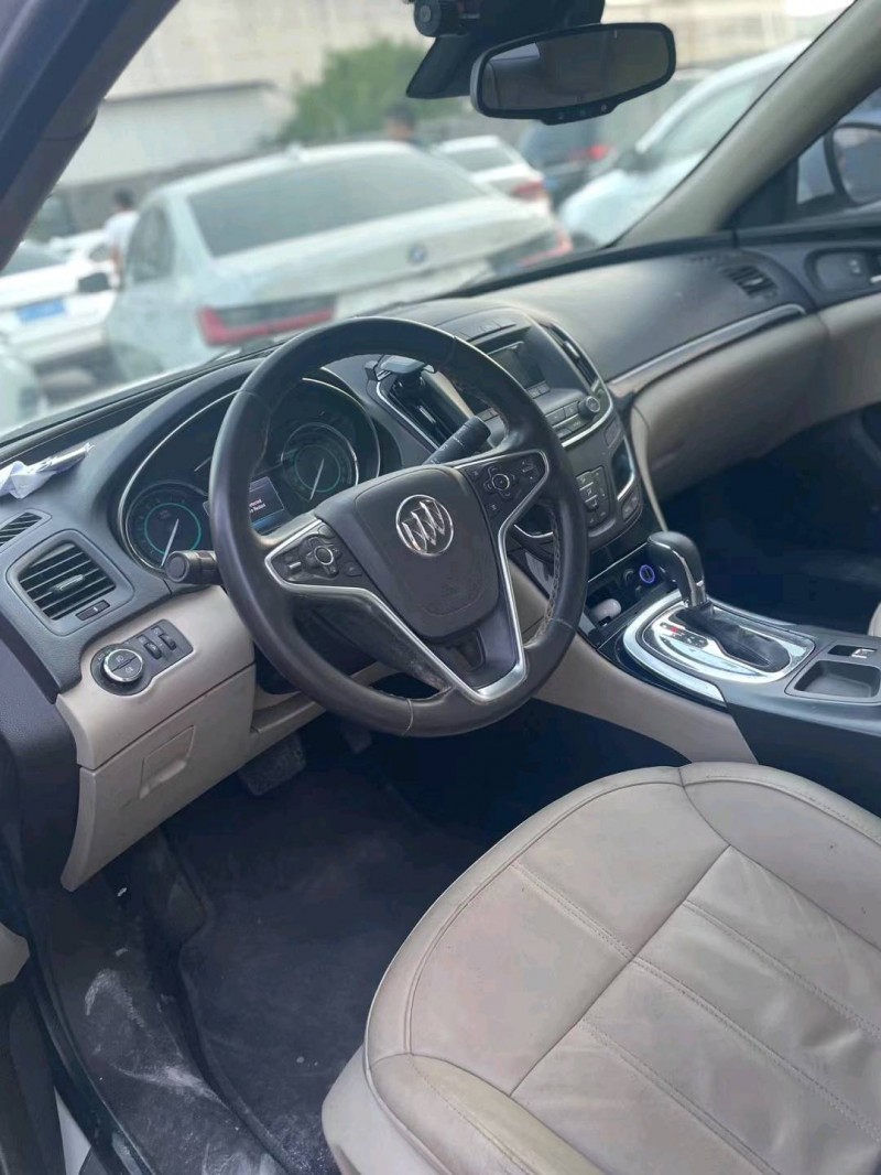 嘉兴13年别克君威4